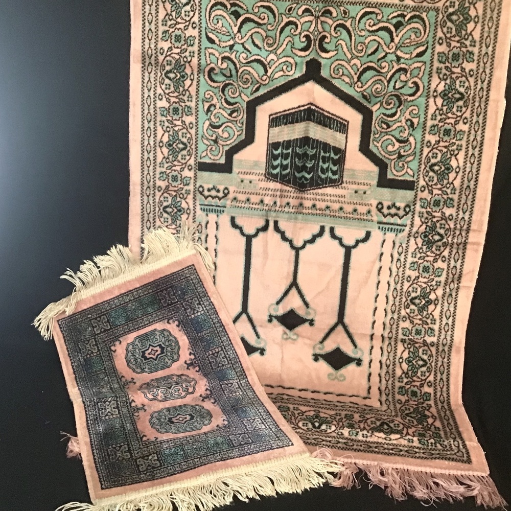 Decorative Pink and Teal Prayer Rug Set by